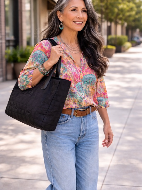 CHANEL Handbags - CHANEL Black Quilted Logo Travel Line Y2K Tote Bag